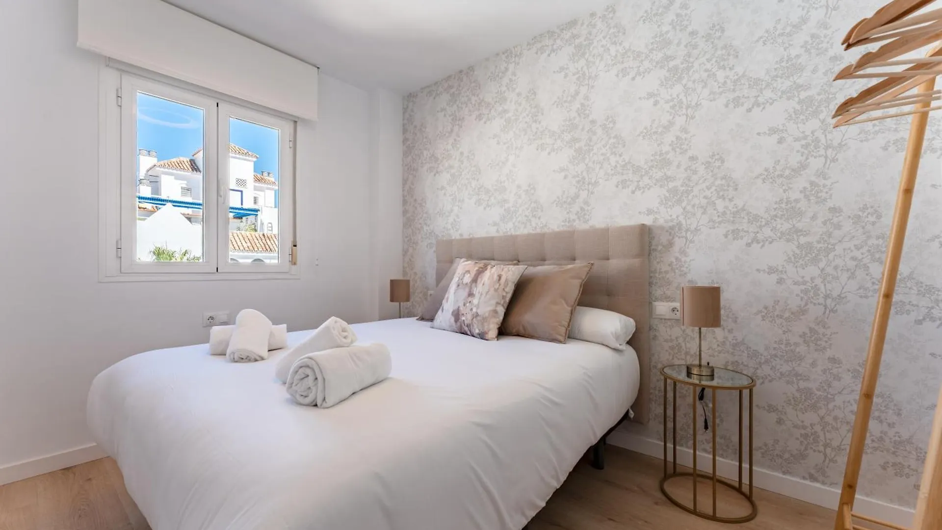 Bhost - Los Carmenes Benalmadena Spain